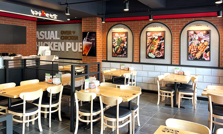 누구나홀딱반한닭 매장 내부 이미지